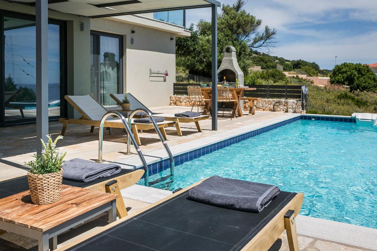 Villa Sea Front Spathíon Exterior foto