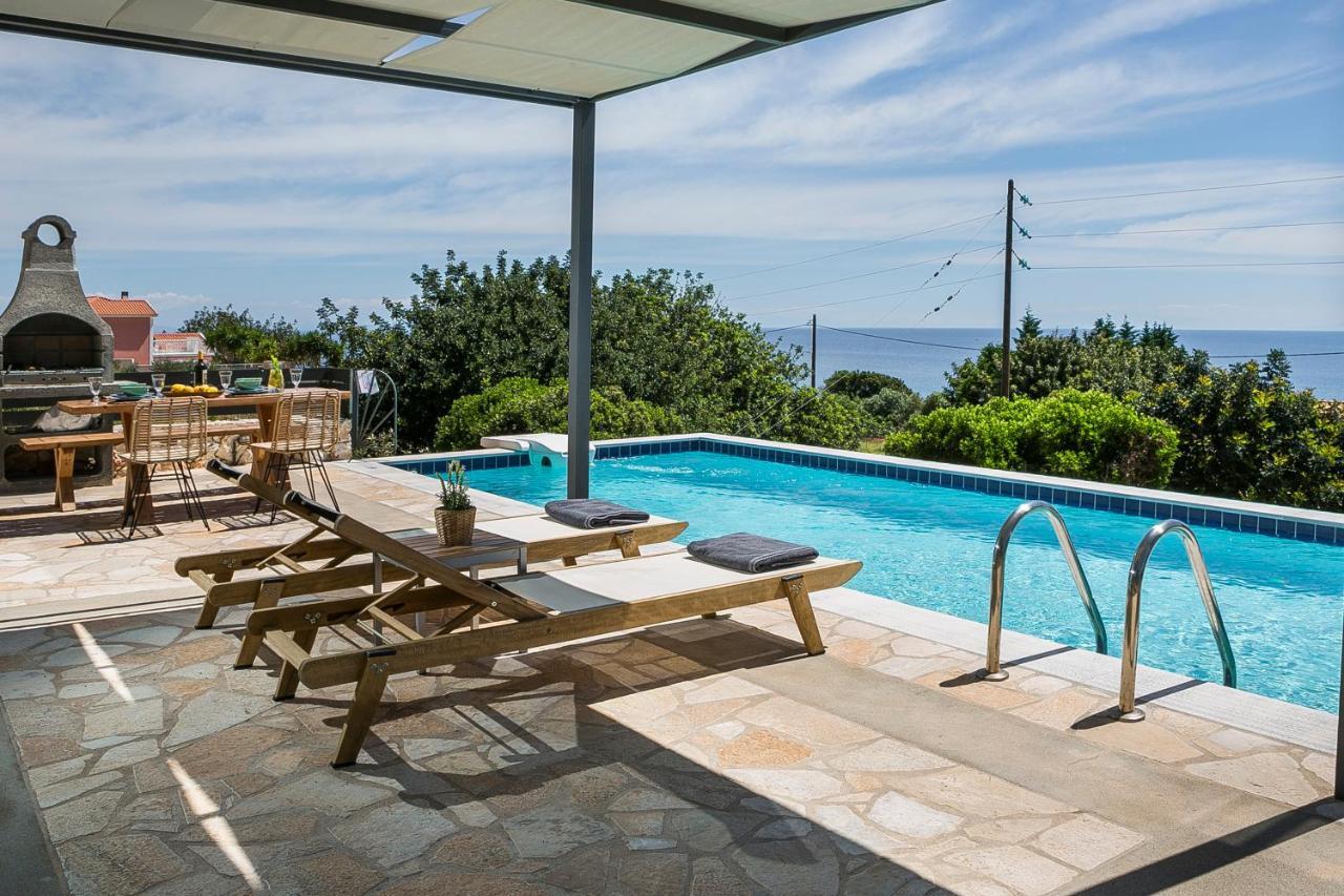 Villa Sea Front Spathíon Exterior foto